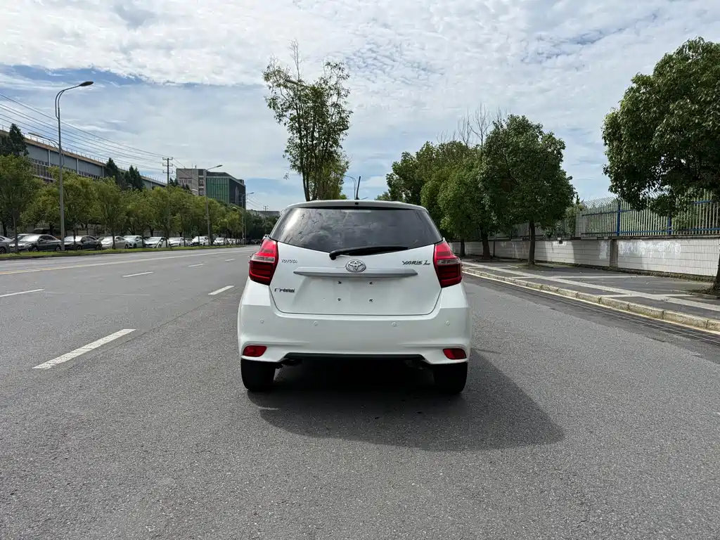 YARiS L Zhixuan 2021 1.5L CVT leading version купить на сайте DeffCars