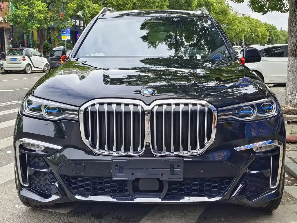 BMW X7 2020 xDrive40i Executive M Sport Package купить на сайте DeffCars
