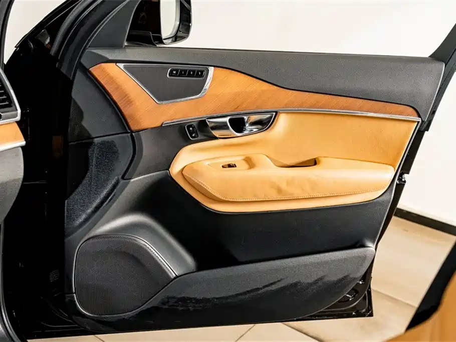 Volvo XC90 2018 T6 Zhiya Edition 7 seats купить на сайте DeffCars