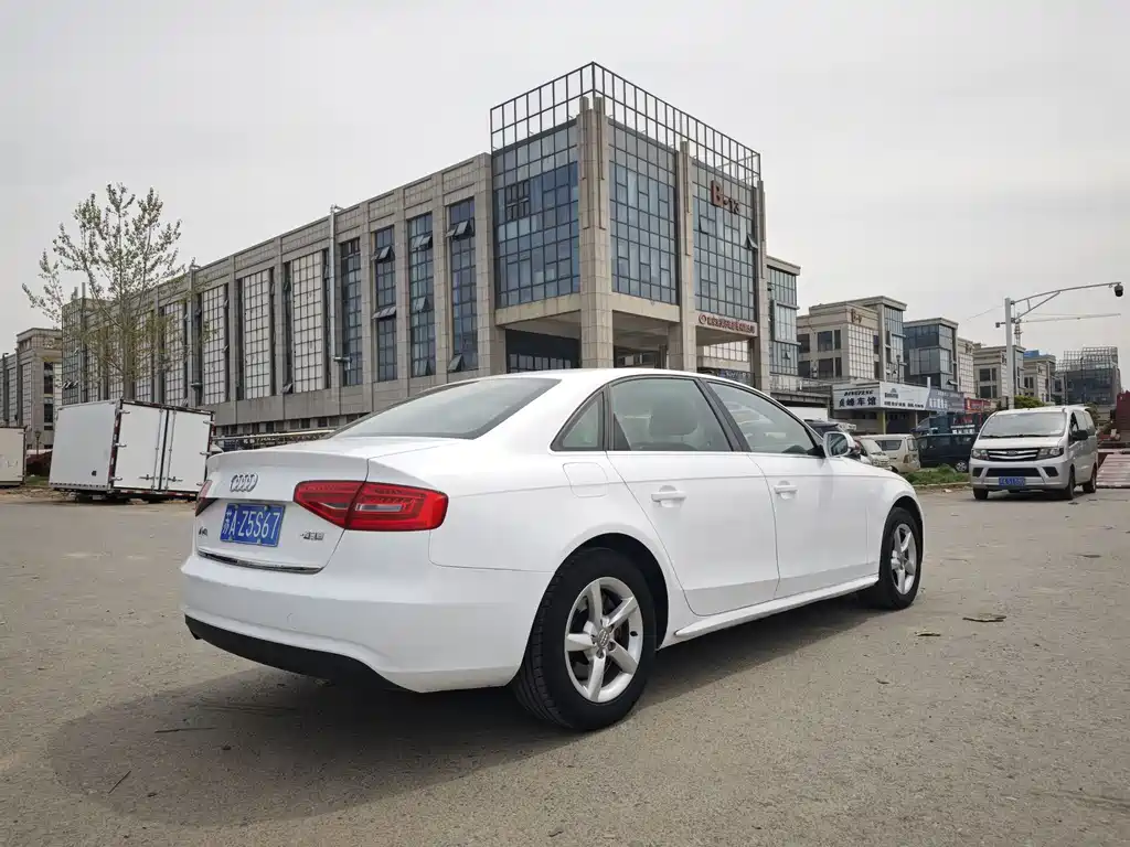 Audi A4L 2013 35 TFSI automatic comfort type купить на сайте DeffCars