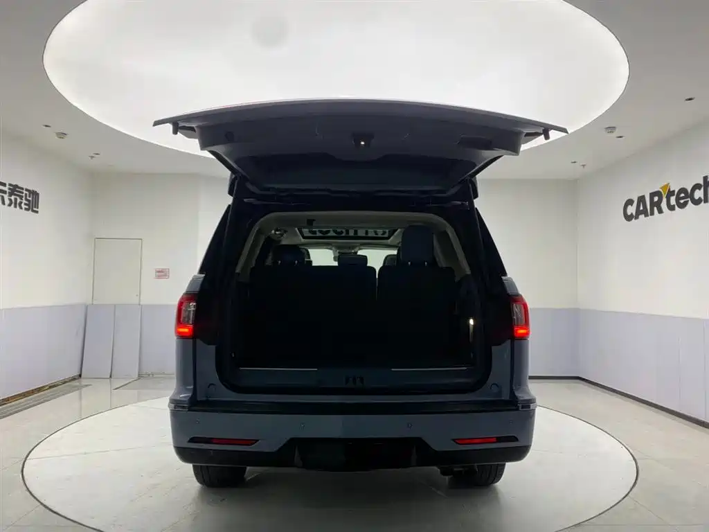 Navigator 2020 3.5T President Series купить на сайте DeffCars