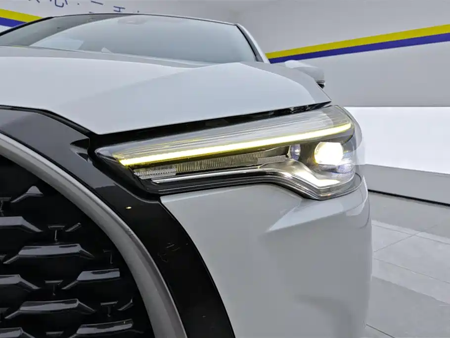 Corolla Sharp 2022 2.0L Deluxe Edition купить на сайте DeffCars