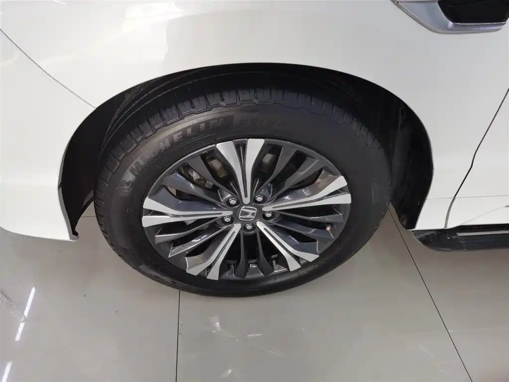 Honda UR-V 2020 370TURBO two-wheel drive premium version купить на сайте DeffCars