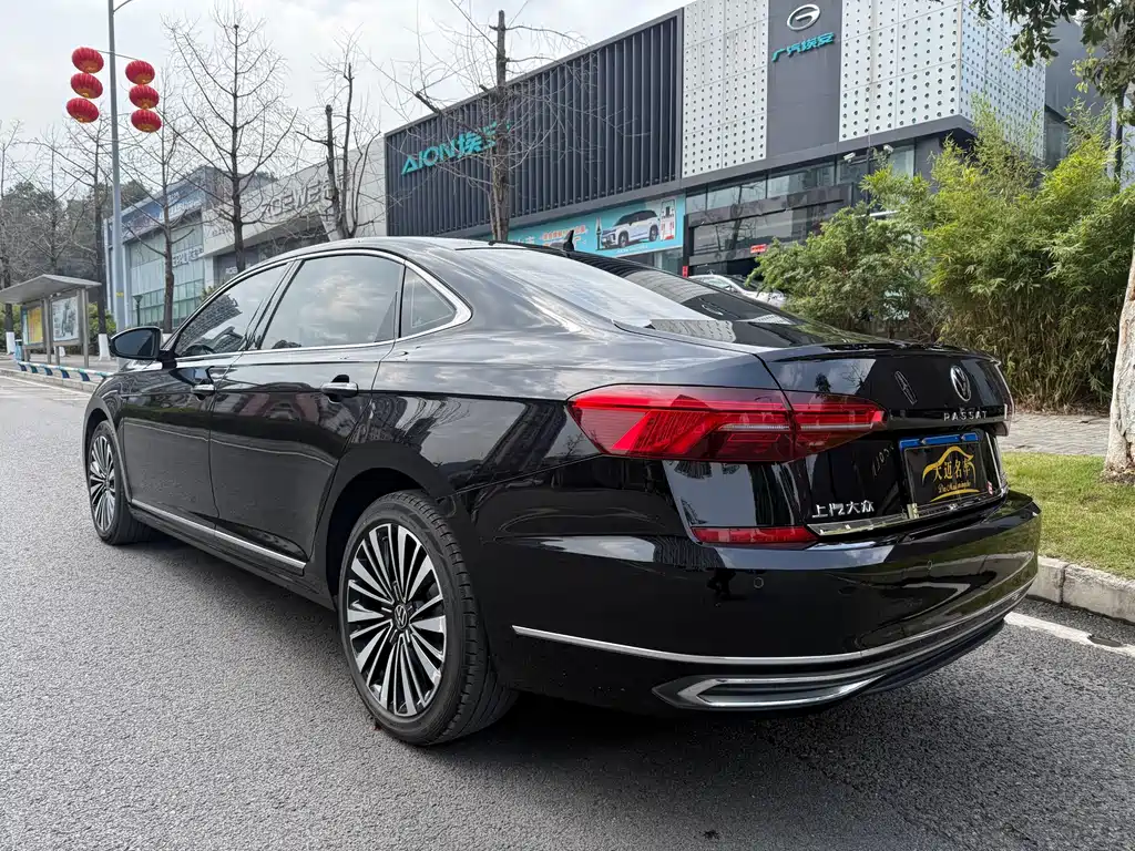 Passat 2020 330TSI Deluxe Edition National VI купить на сайте DeffCars