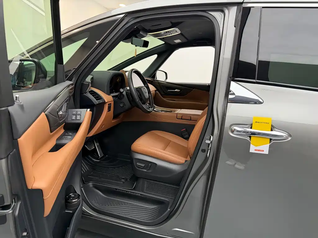 Wilfa 2024 Crown Dual Engine 2.5L Supreme Executive Edition купить на сайте DeffCars