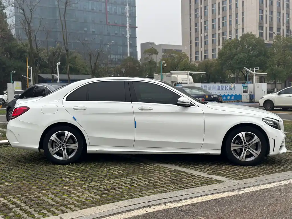 Mercedes-Benz C-Class 2020 facelift C 260 L sports version купить на сайте DeffCars