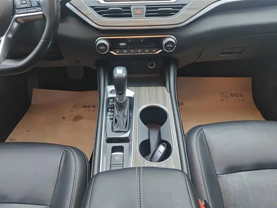 Teana 2021 2.0L XL Upper AD1 Smart Travel Pilot Edition купить на сайте DeffCars