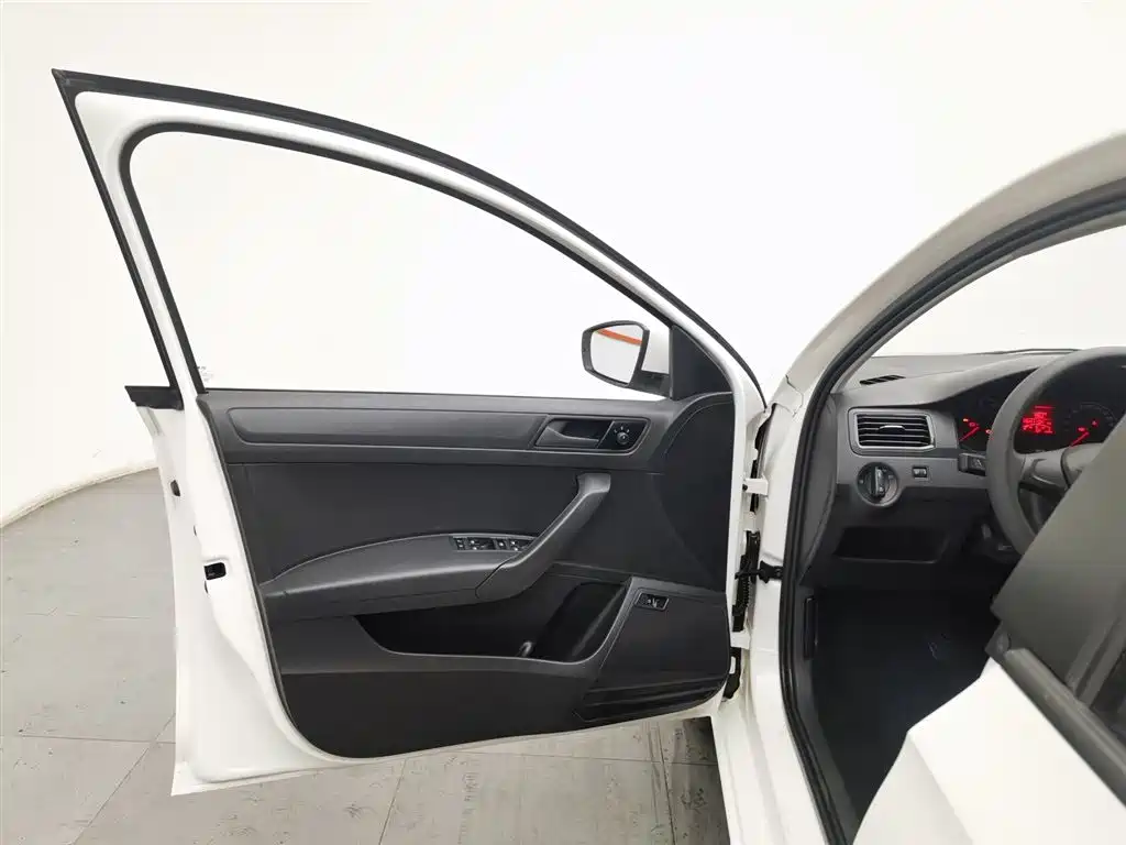 Santana 2021 1.5L Manual Fashion Edition купить на сайте DeffCars