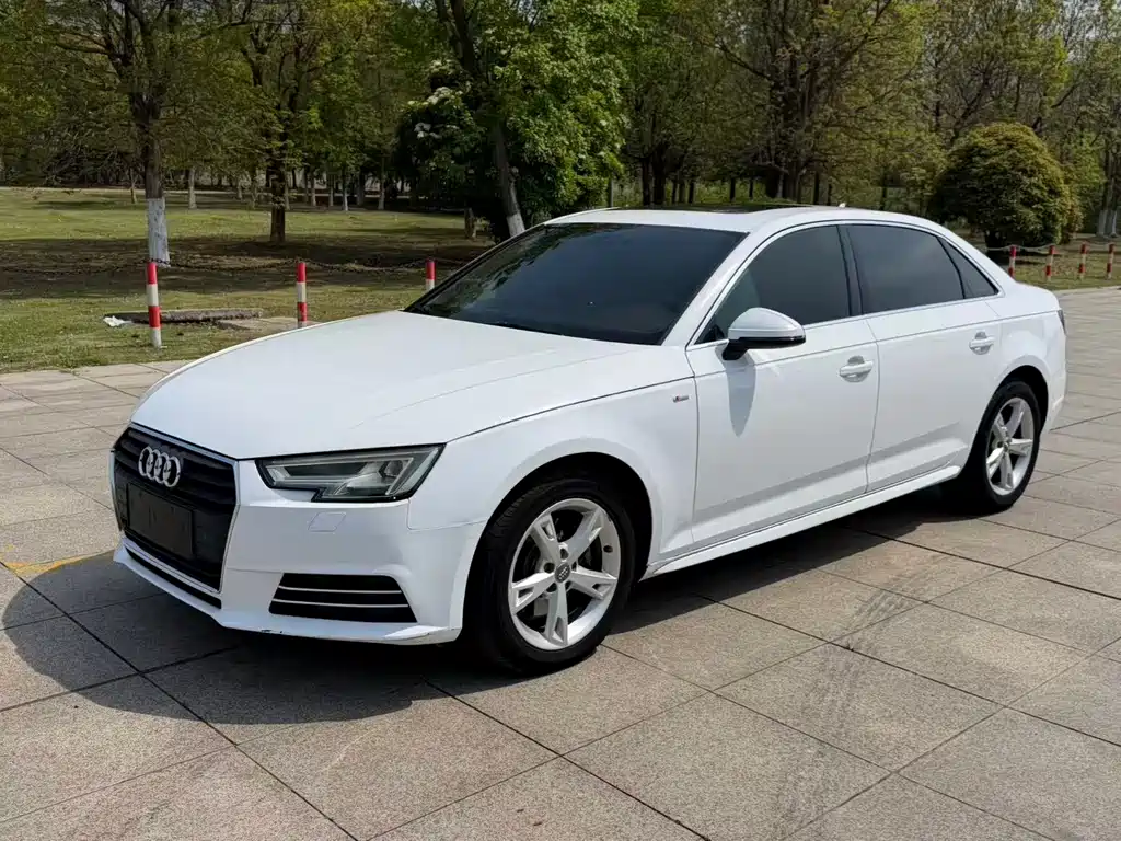 Audi A4L 2017 40 TFSI Fashion Type купить на сайте DeffCars