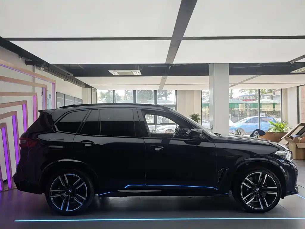 BMW X5 M 2020 X5 M купить на сайте DeffCars