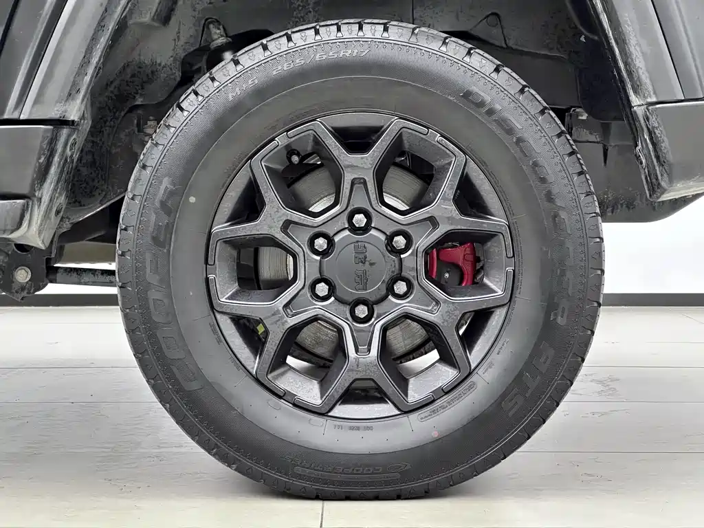Beijing Off-Road BJ40 2021 2.0D Automatic Four-wheel Drive Blade Hero Edition Knight Type купить на сайте DeffCars