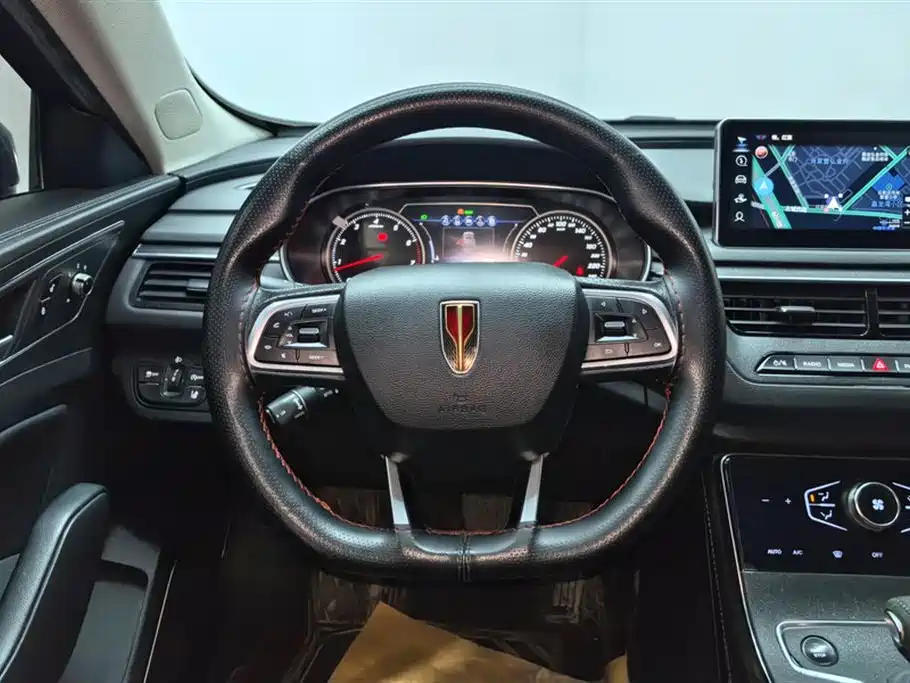 Hongqi H5 2022 Classic 1.8T Automatic Intelligent Connected Flag Rhyme Edition купить на сайте DeffCars