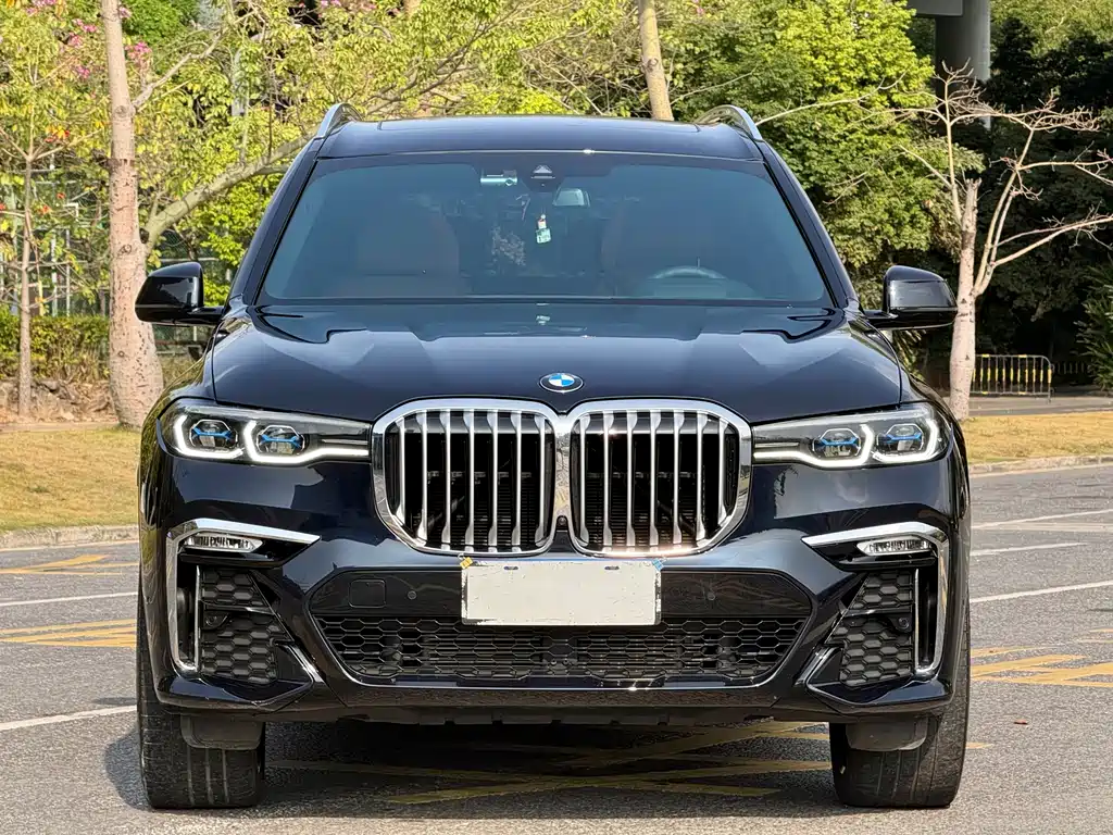 BMW X7 2022 xDrive40i Exclusive M Sports Package купить на сайте DeffCars