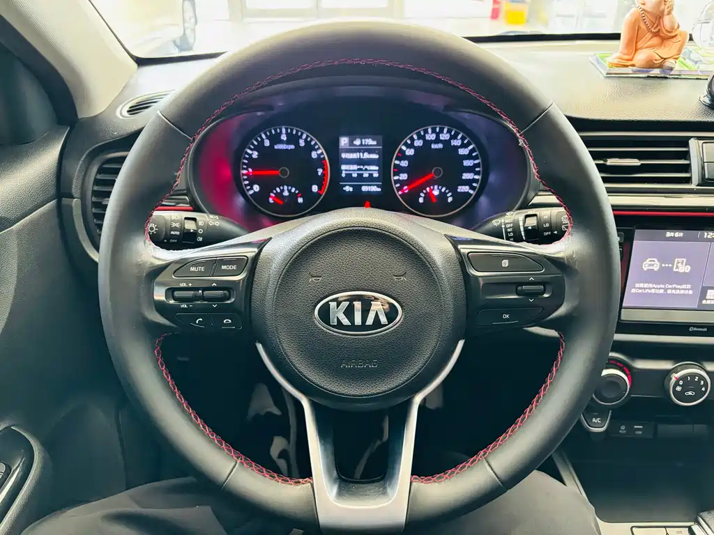 KX CROSS 2018 1.6L automatic smart sunroof version купить на сайте DeffCars