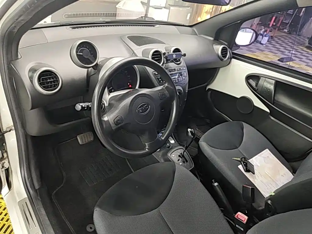 BYD F0 2013 1.0L AMT Xuanku type купить на сайте DeffCars