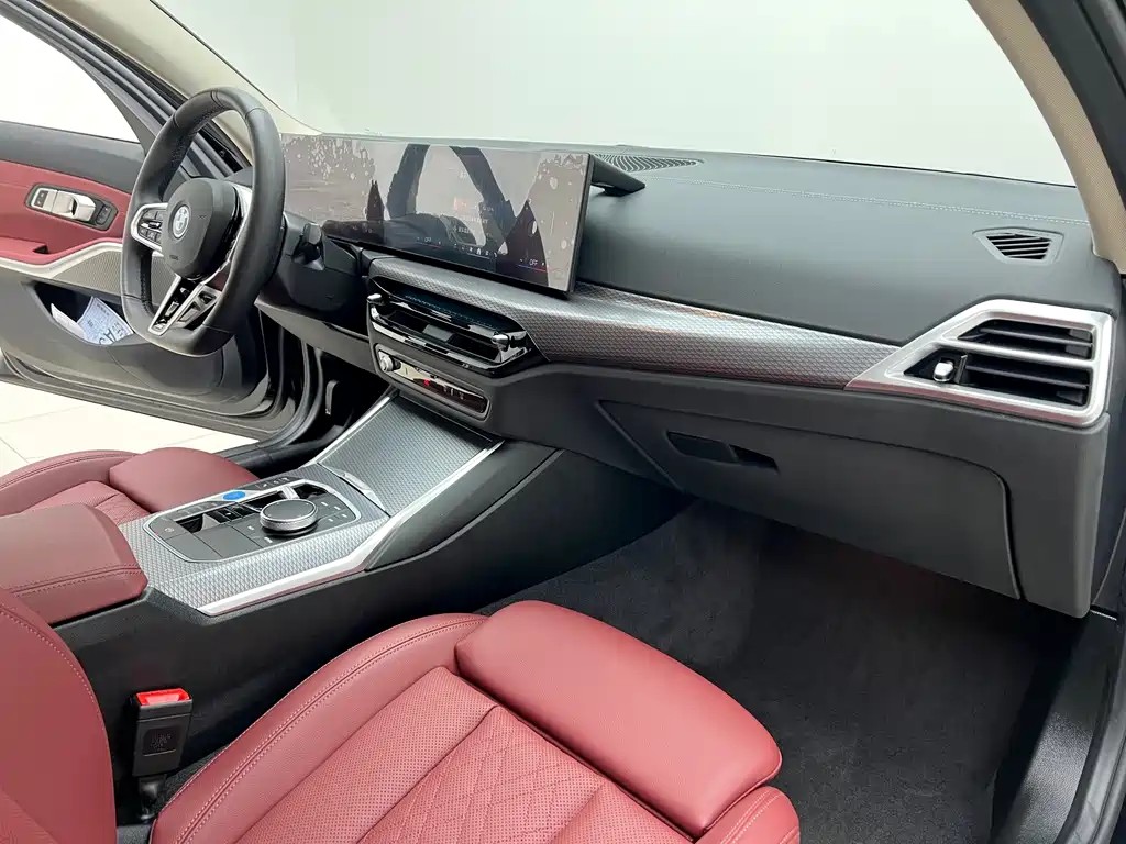 BMW i3 2024 eDrive 40L Night Package купить на сайте DeffCars