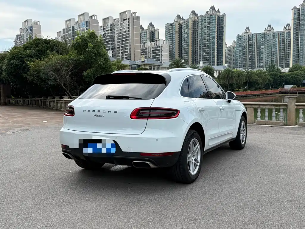 Macan 2017 Macan 2.0T купить на сайте DeffCars