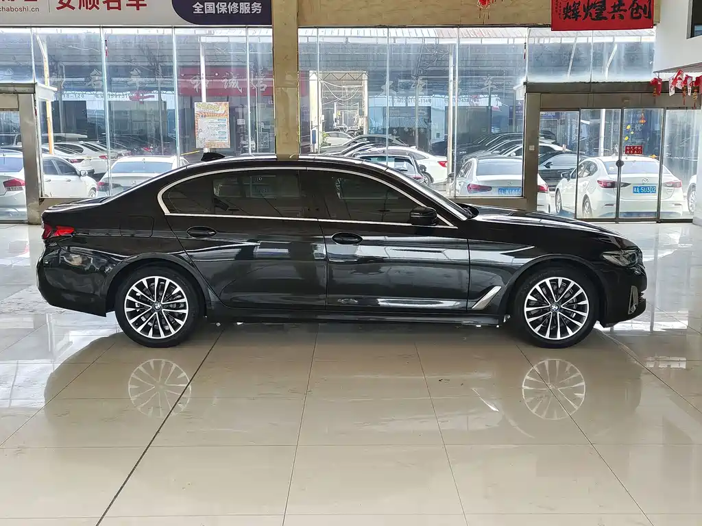 BMW 5 Series 2021 525Li Luxury Package купить на сайте DeffCars
