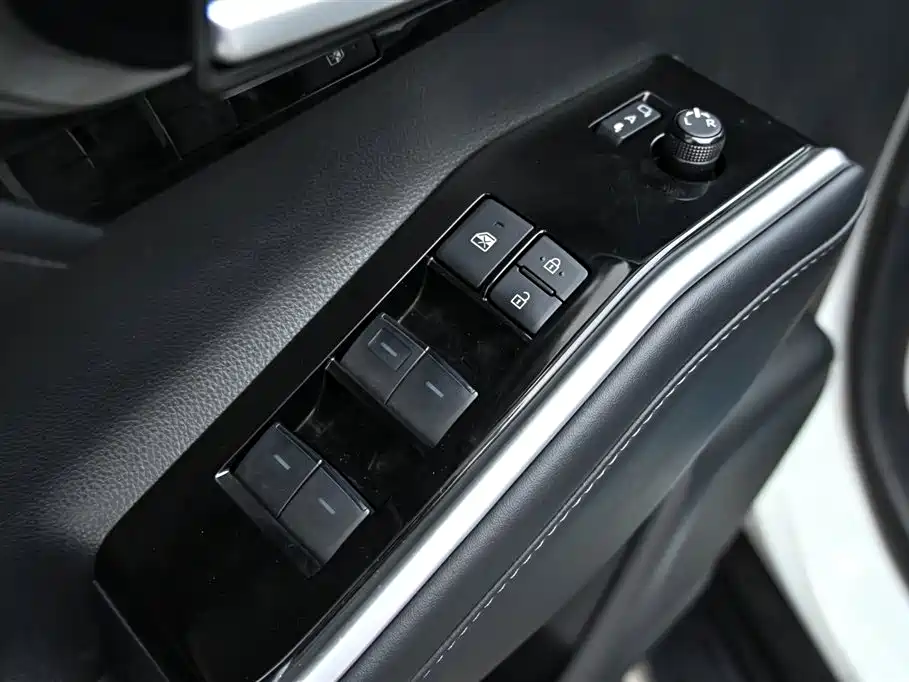Highlander 2022 dual engine 2.5L four-wheel drive premium version 7 seats купить на сайте DeffCars