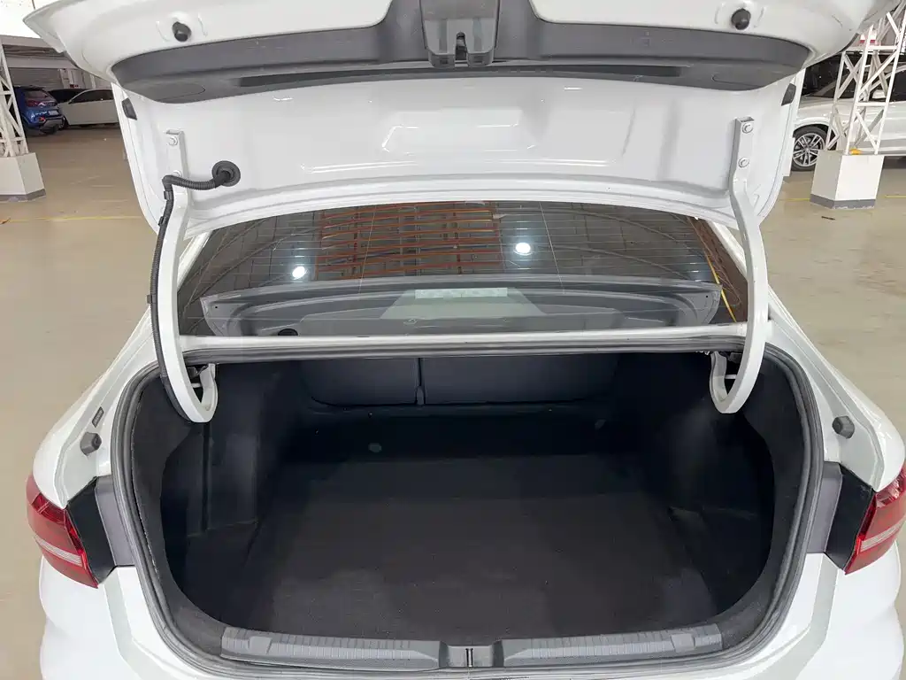 Lavida 2023 280TSI DSG Starry Sky Full Edition купить на сайте DeffCars