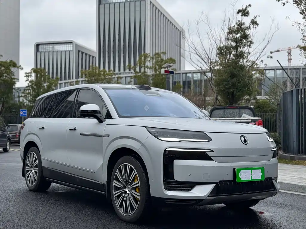 Denza N9 2025 flagship model купить на сайте DeffCars