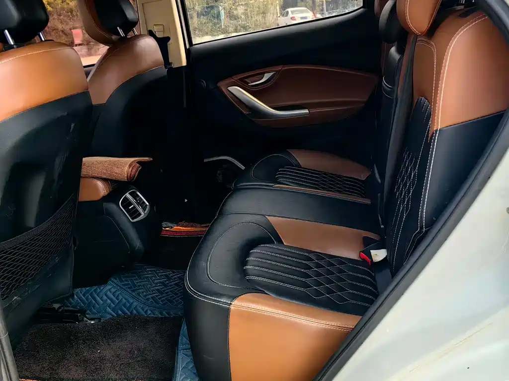 Southeast DX7 2018 1.5T automatic luxury model купить на сайте DeffCars