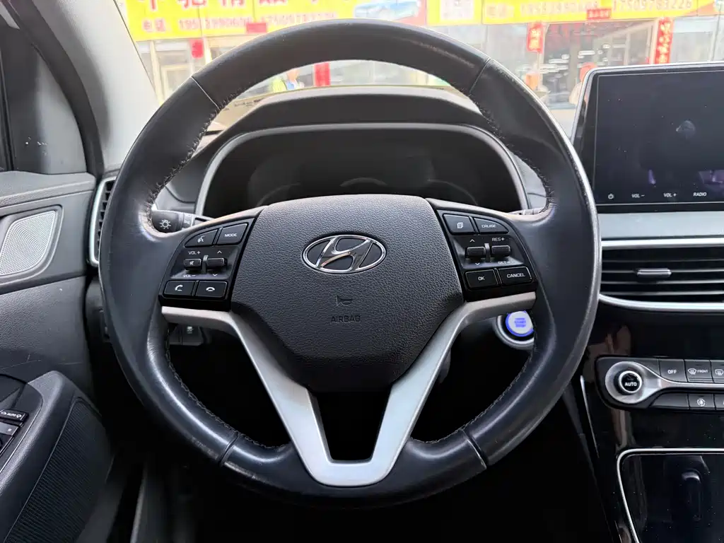 Tucson 2020 280TGDi dual-clutch two-wheel drive smart version National V купить на сайте DeffCars