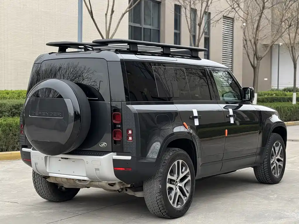 Land Rover Defender 2025 110 3.0T P400 Dark Special Edition купить на сайте DeffCars