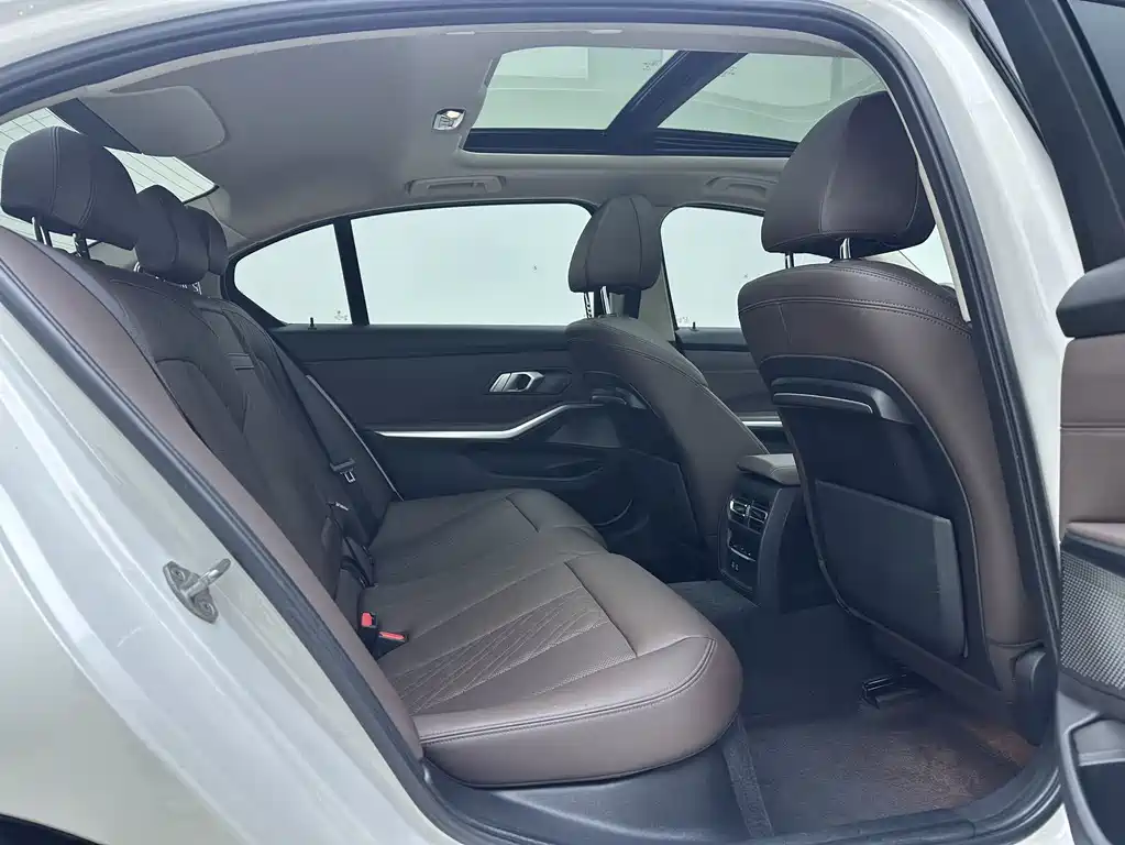 BMW 3 Series 2022 320Li M Sports Package купить на сайте DeffCars