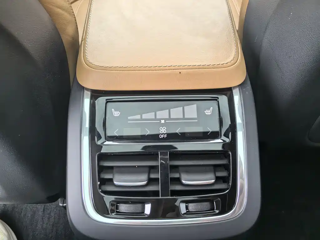 Volvo XC90 2015 T6 Zhizun Edition 7 seats купить на сайте DeffCars