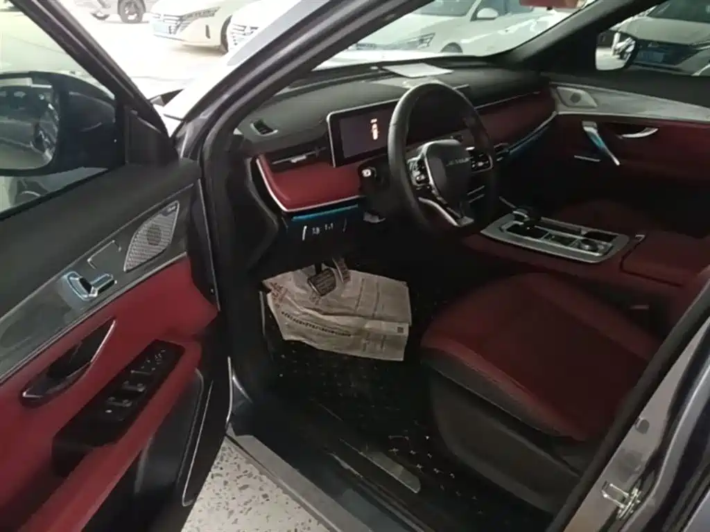 Jietu X70 PLUS 2023 model 1.6T DCT powerhouse 5 seats купить на сайте DeffCars