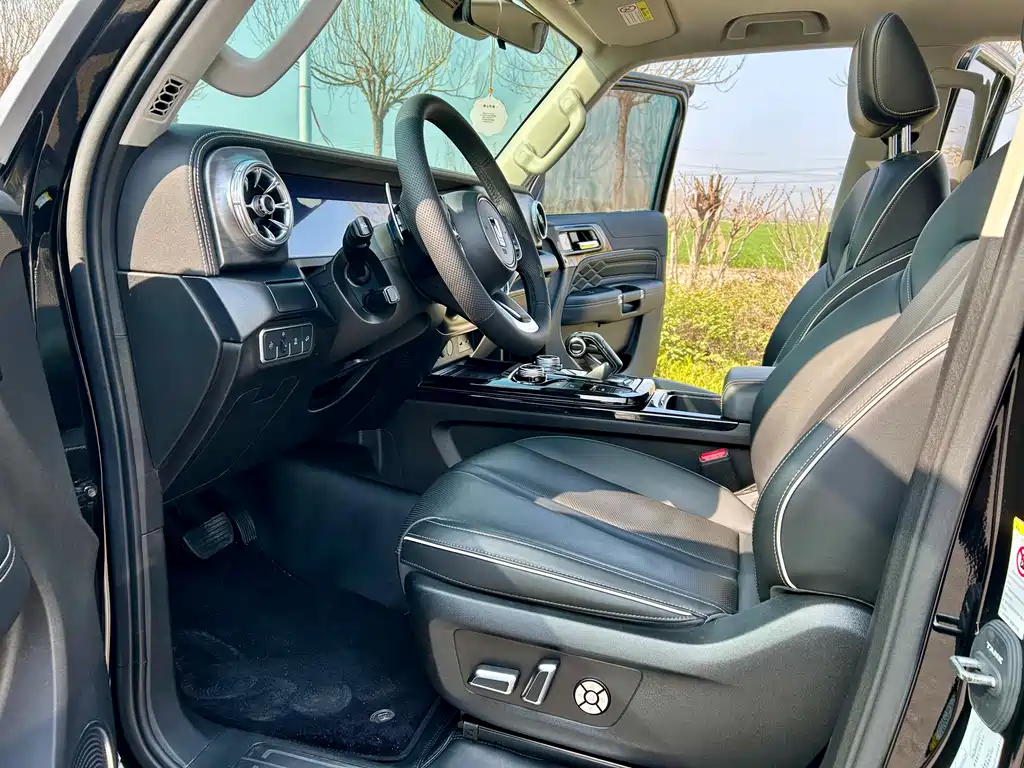 Tank 300 2021 Off-Road Version 2.0T Conqueror купить на сайте DeffCars