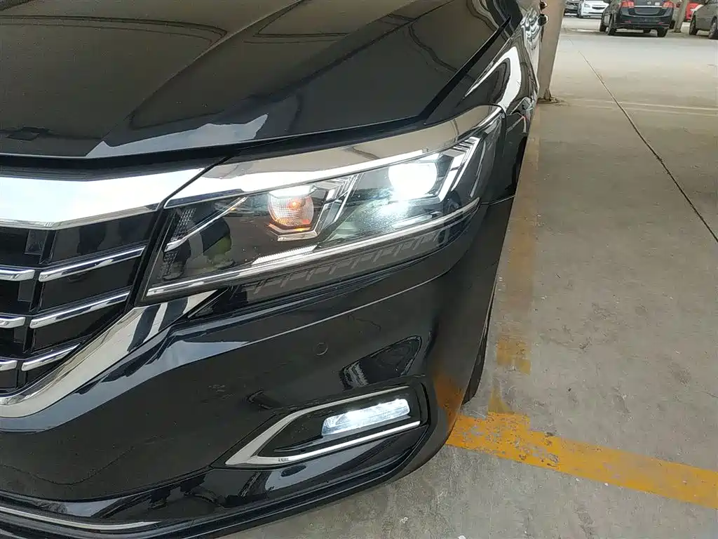 Passat 2020 280TSI Elite Edition National VI купить на сайте DeffCars