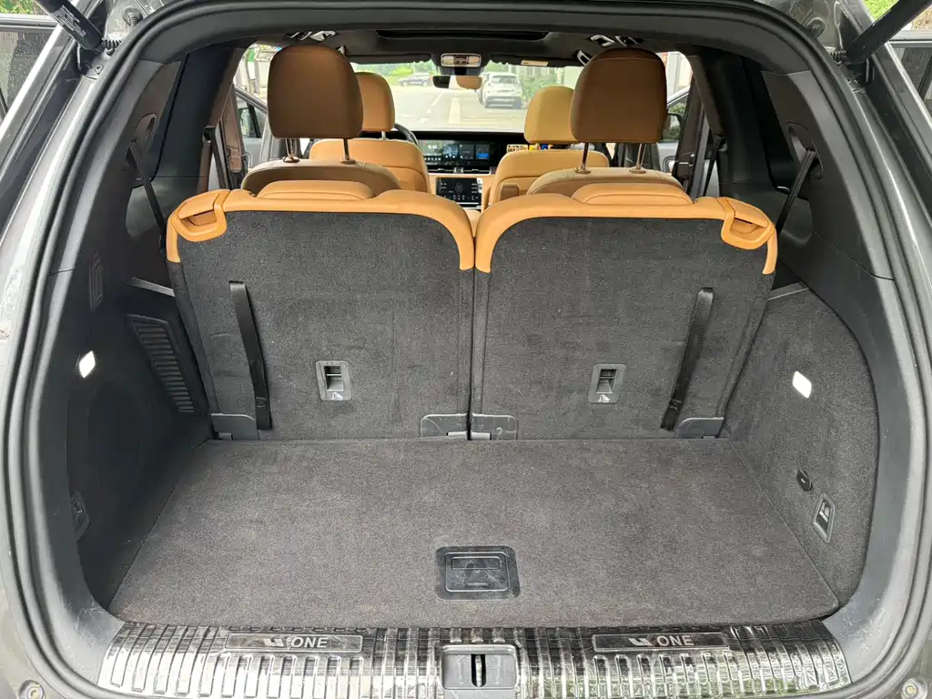 Ideal ONE 2021 extended range 6-seater version купить на сайте DeffCars