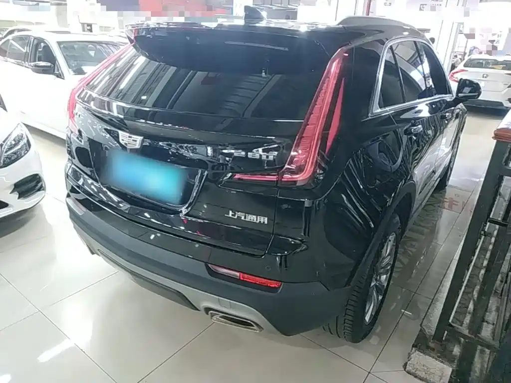 Cadillac XT4 2021 28T two-wheel drive leading model купить на сайте DeffCars
