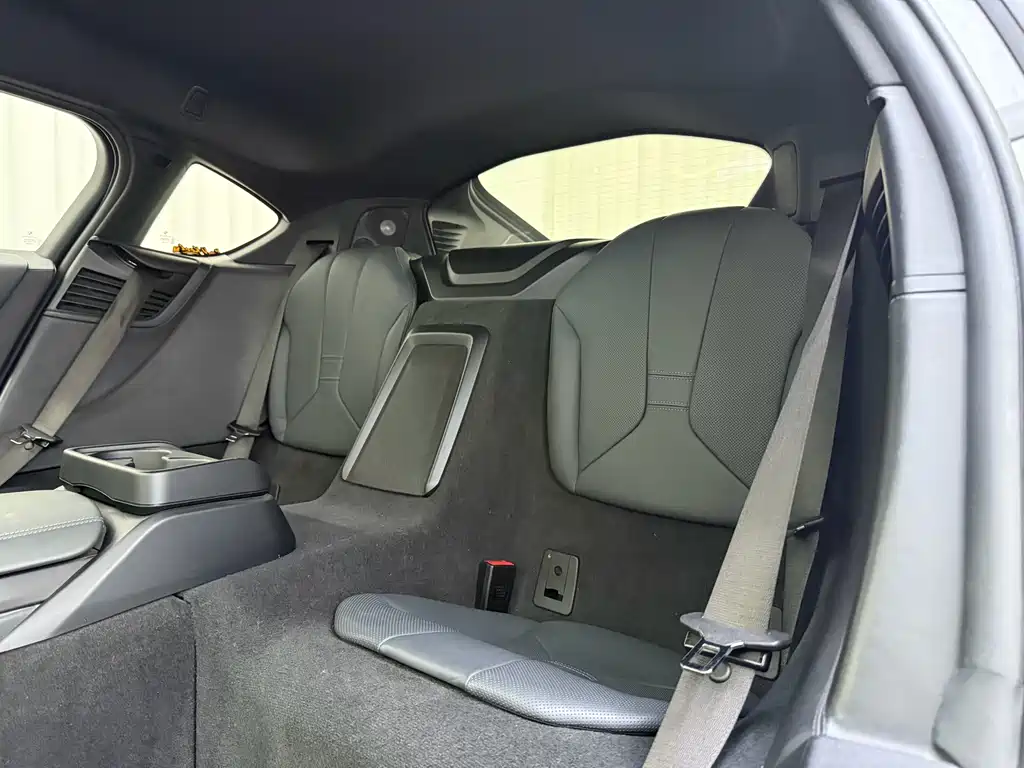 BMW i8 2014 standard model купить на сайте DeffCars