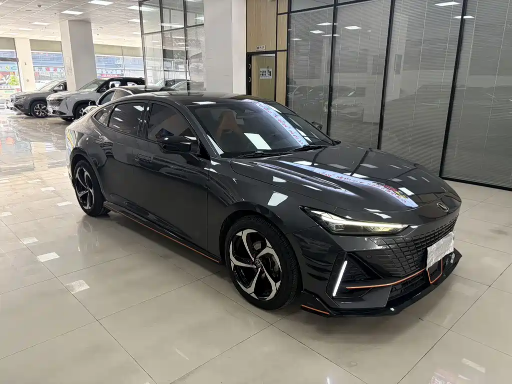 Changan UNI-V 2023 1.5T sports version купить на сайте DeffCars