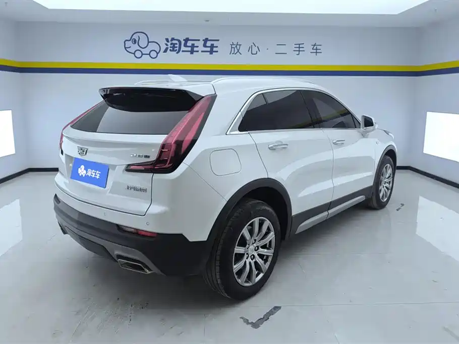 Cadillac XT4 2023 28T two-wheel drive luxury model купить на сайте DeffCars