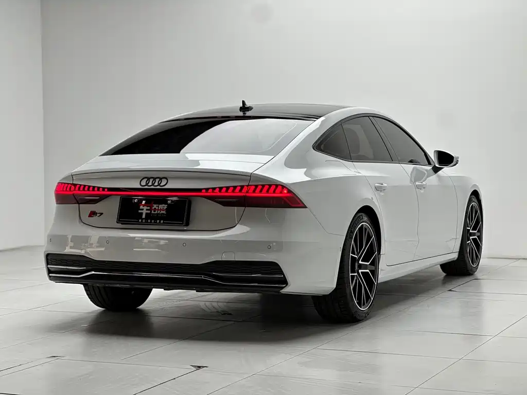 Audi A7 2022 45 TFSI Premium Selection купить на сайте DeffCars