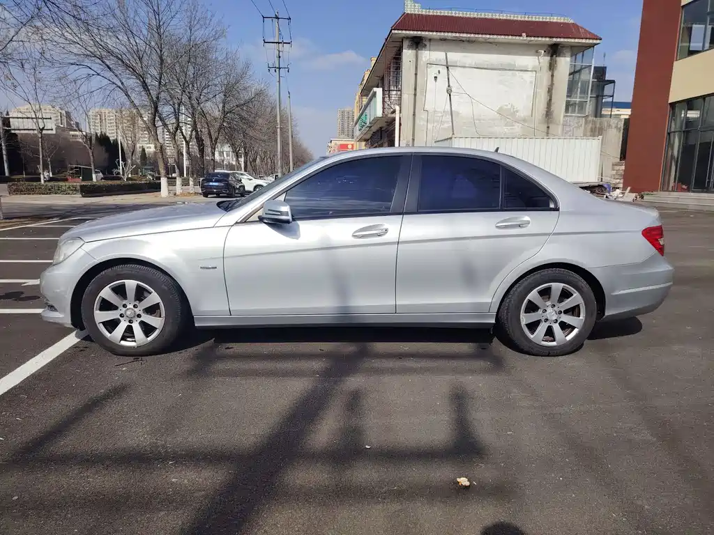 Mercedes-Benz C-Class 2011 C 180K Classic купить на сайте DeffCars