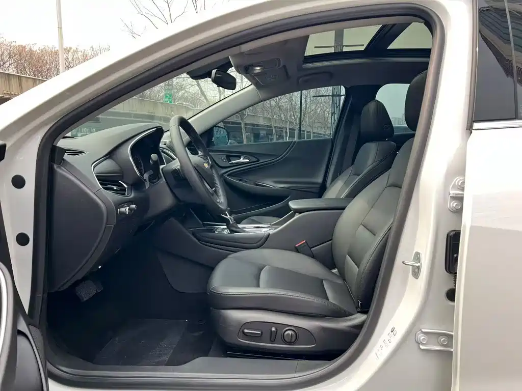 Malibu XL 2022 535T automatic sharp version купить на сайте DeffCars