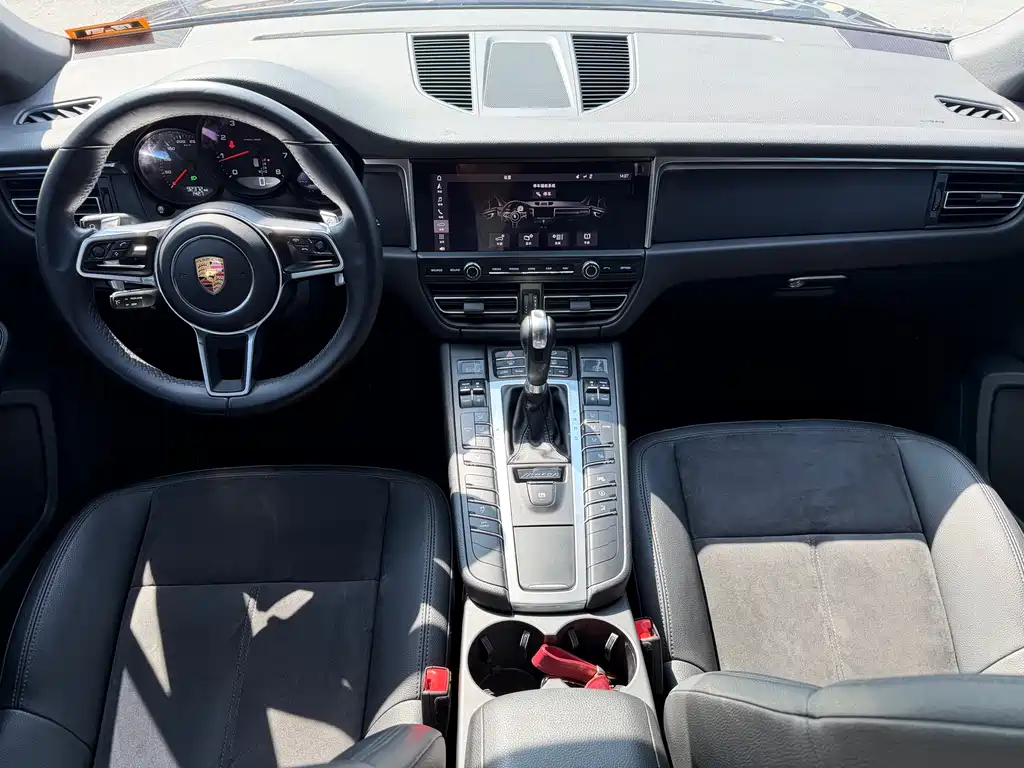 Macan 2018 Macan 2.0T купить на сайте DeffCars