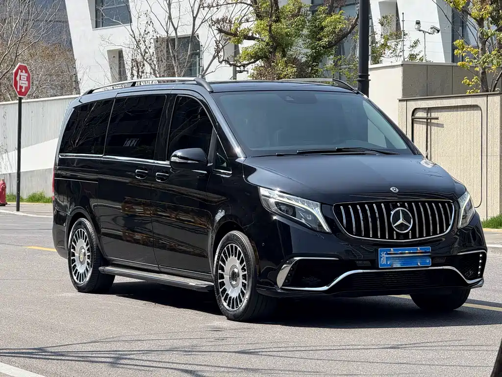 Mercedes-Benz V-Class 2018 V 260 Pilot Edition National VI купить на сайте DeffCars