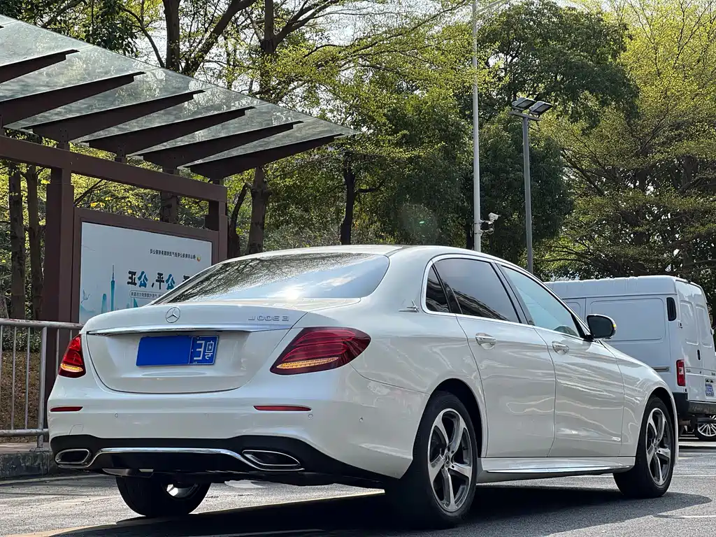 Mercedes-Benz E-Class 2017 E 300 L Sports Luxury купить на сайте DeffCars