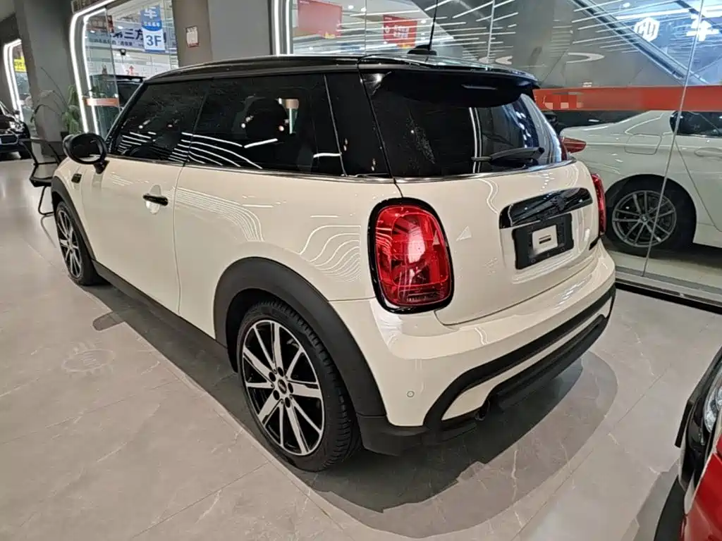 Mini 2023 1.5T Cooper Artist купить на сайте DeffCars