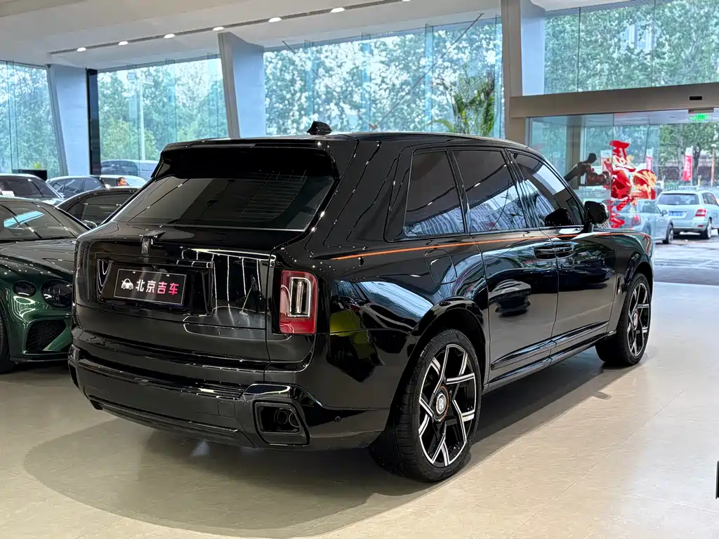 Cullinan 2018 four-seat version купить на сайте DeffCars