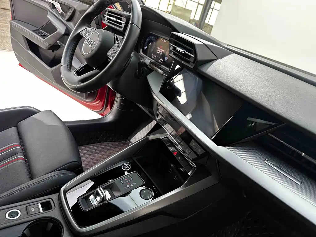 Audi A3 2022 A3L Limousine 35 TFSI Fashionable and Sporty купить на сайте DeffCars