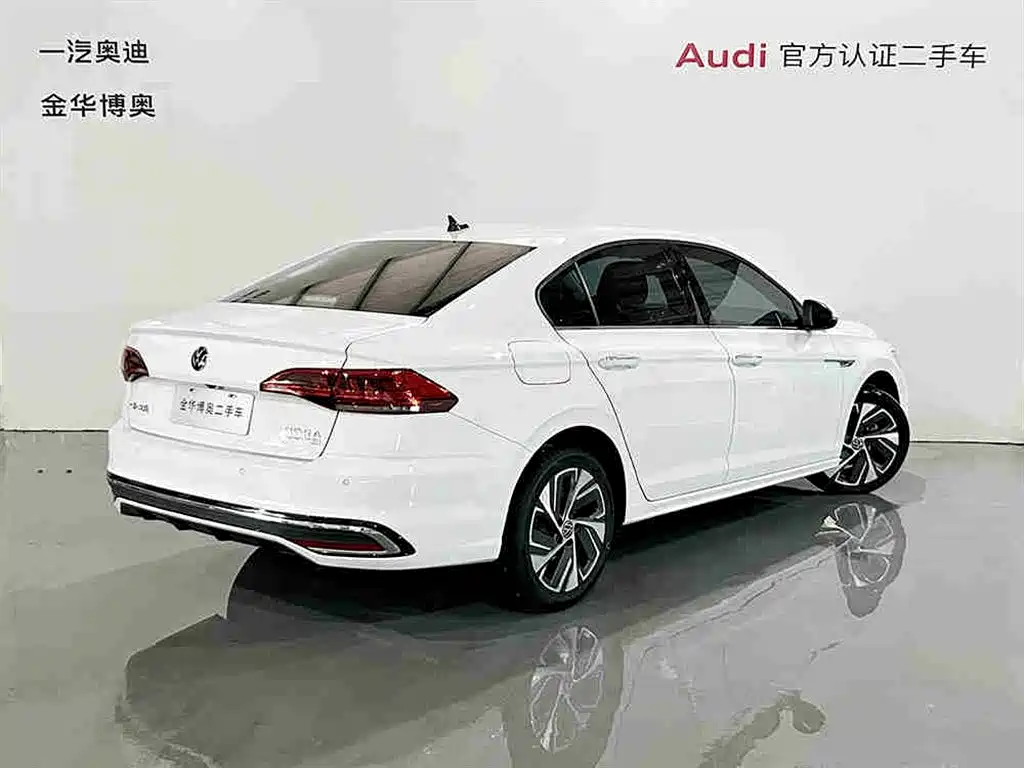 Bora 2023 300TSI DSG Premium Edition купить на сайте DeffCars