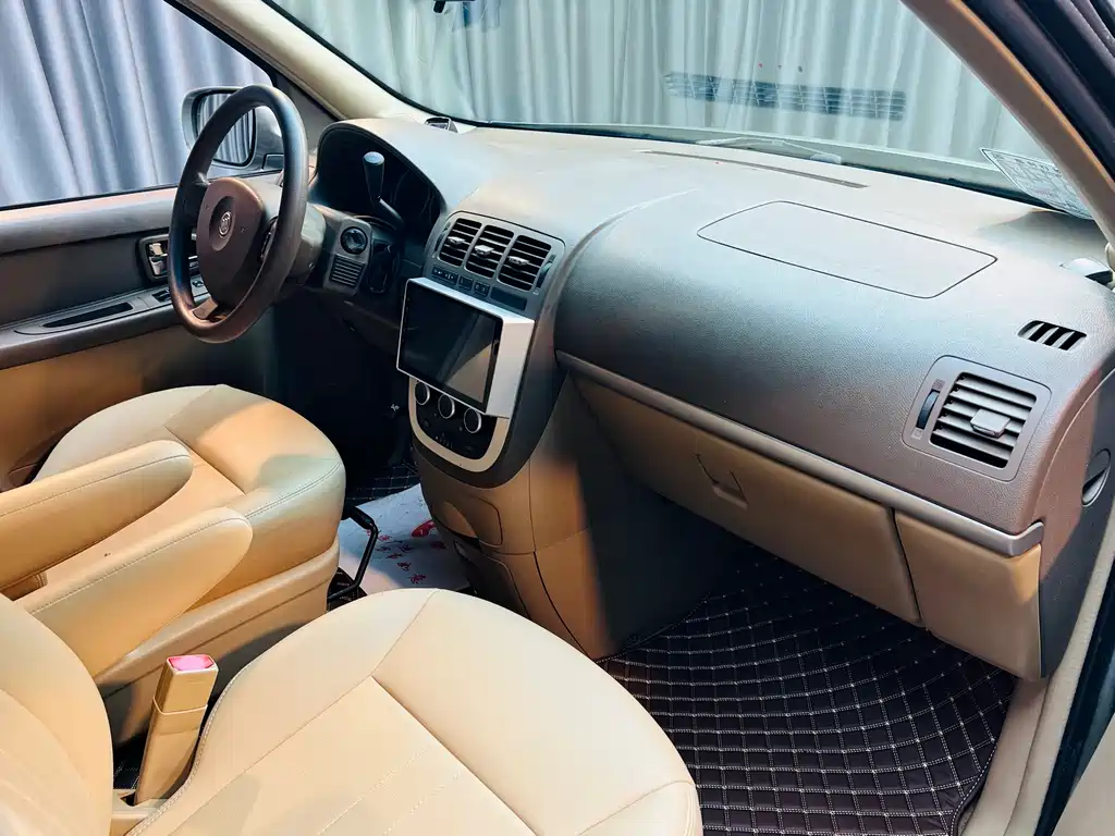 Buick GL8 2013 2.4L Classic Edition купить на сайте DeffCars