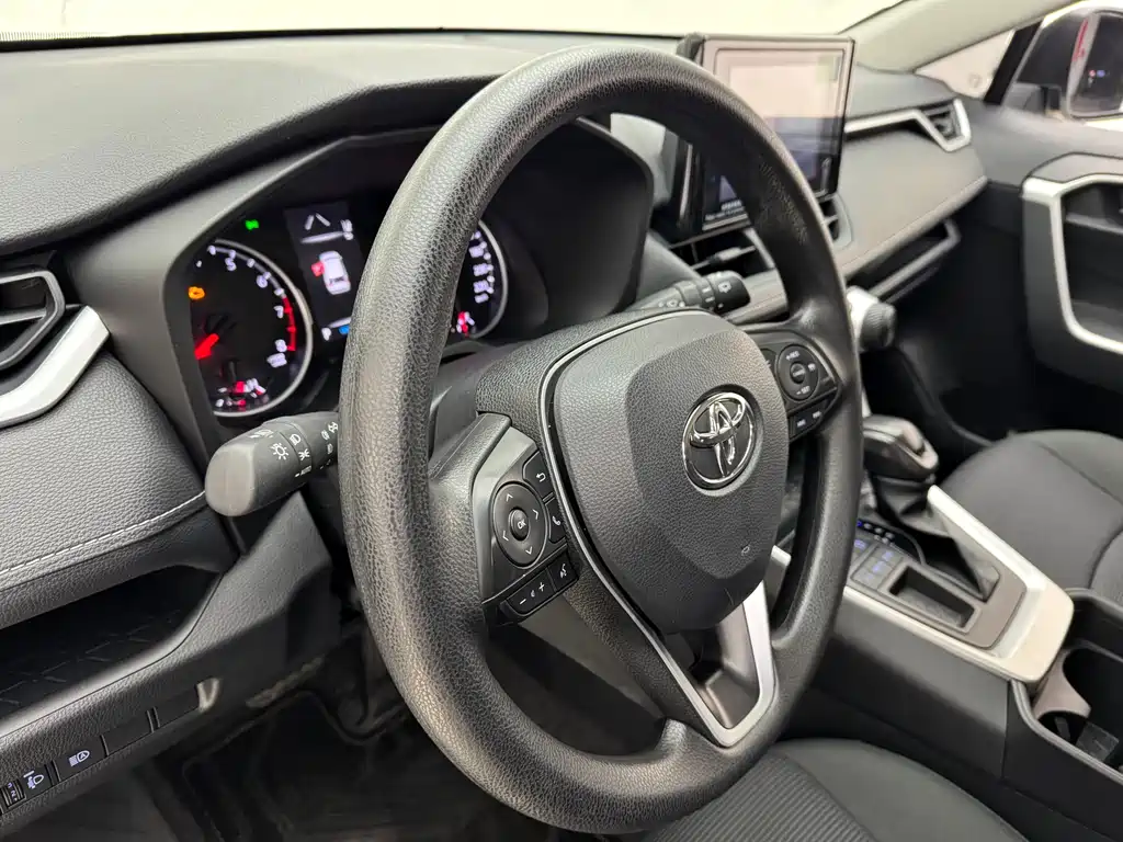 RAV4 Rongfang 2022 2.0L CVT two-wheel drive urban version купить на сайте DeffCars